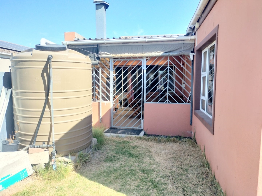  Bedroom Property for Sale in Silwood Heights Western Cape